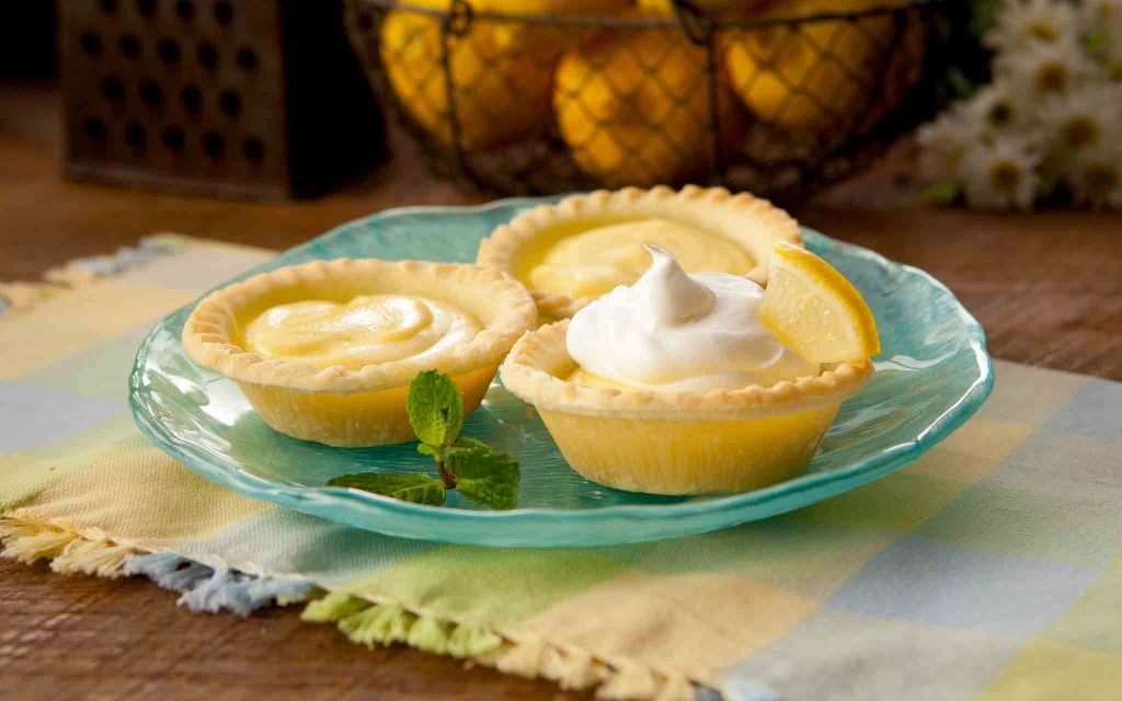 Mini lemon dessert tarts