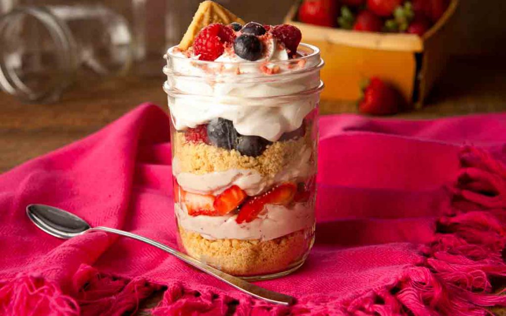 Berry Parfait with cream cheese