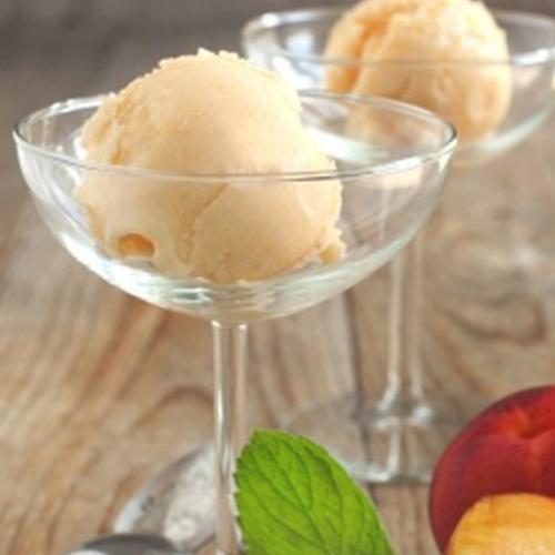 Soft Peach & Amaretto Ice Cream