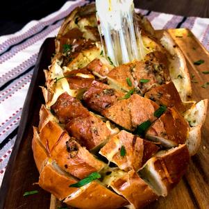 Cheesy Garlic Pull Apart Bread