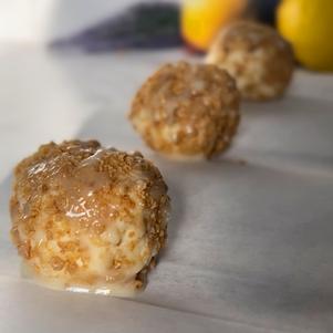 Lemon Cheesecake Coconut Balls