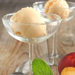 Soft Peach & Amaretto Ice Cream