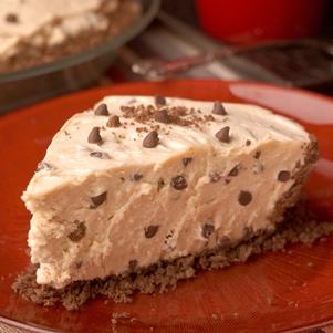 No-Bake Peanut Butter Chocolate Chip Pie