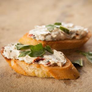 Smoked Spinach & Bacon Crostini